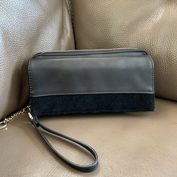 Enzo Angiolini Clutches and Wristlet - Picture 2 of 6